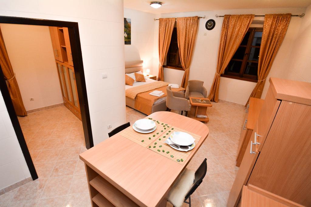 Apartments Casa Di Cattaro Exterior photo